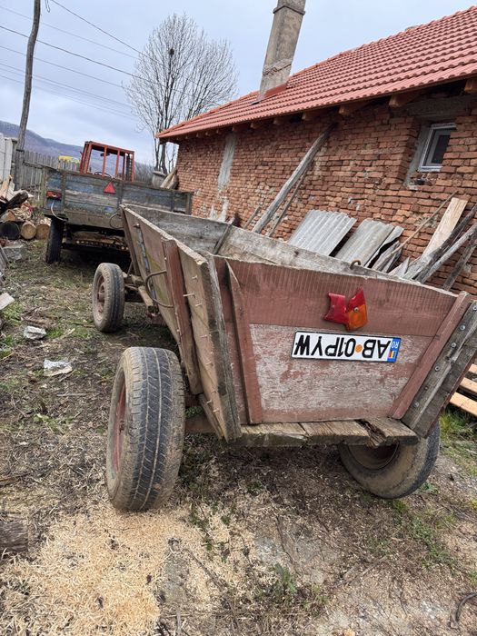 Vand caruț foarte buna