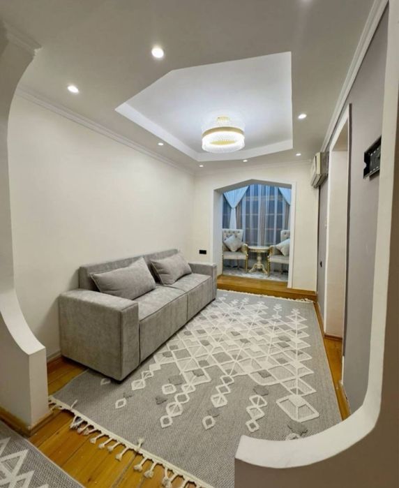 2/2/5 Буюк Ипак Йули 42м2 Максим Горький метро бий