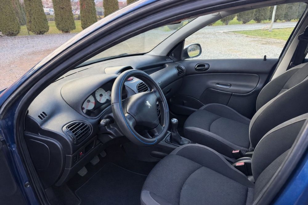 peugeot 206 PRET 990   EURO