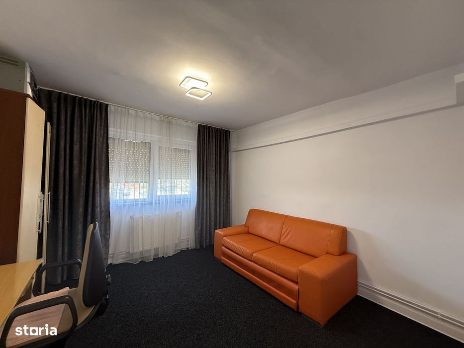 Apartament 3 camere, decomandat, renovat recent, Aradul Nou