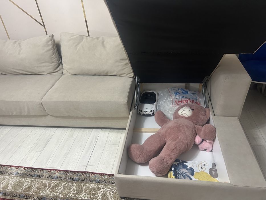 Продам дивано почти новый