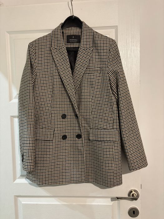 Разпродажба! Есен сака,тренчкот, бомбър