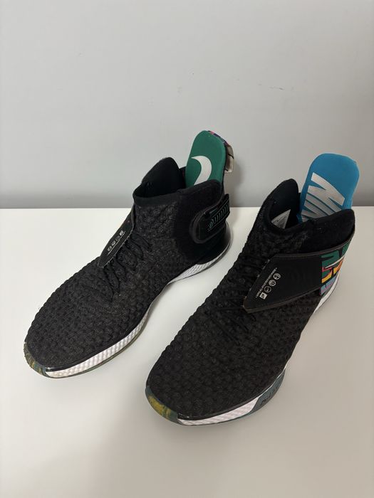 Маратонки Nike 42 размер