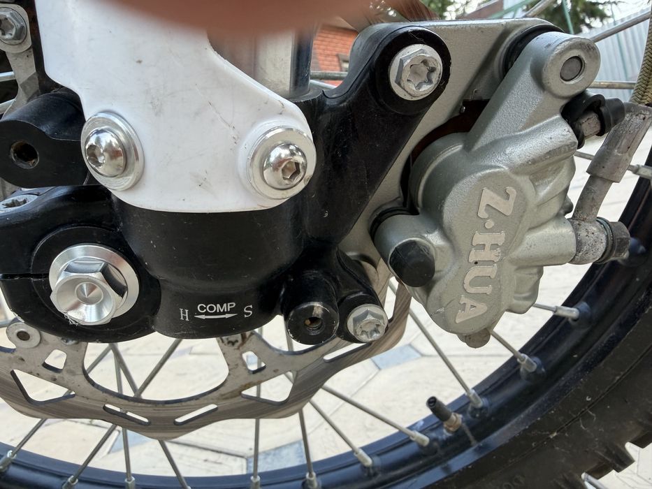 Продам мотоцикл Avantis pro efi
