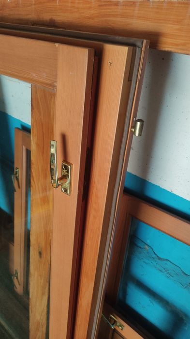 Оконная рама со стеклами