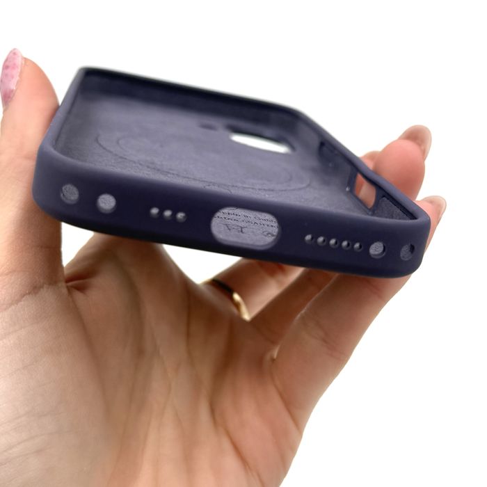  MagSafe калъфче от мек силикон за iPhone 17 в четири цвята