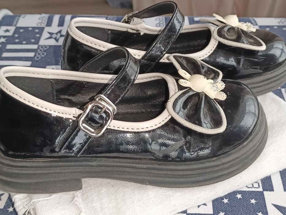 Туфли в школу для девочки