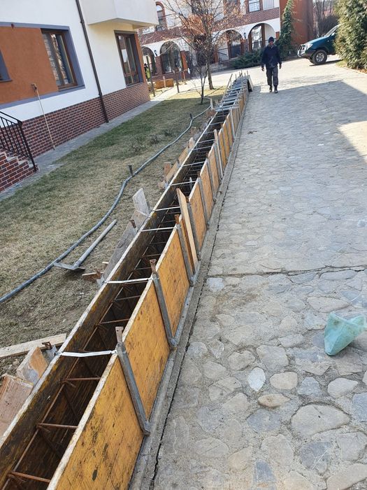 Constructii / Garduri / Case / trotuare / termosistem / Fier fasonat