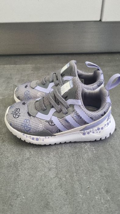 Детски маратонки Adidas 25