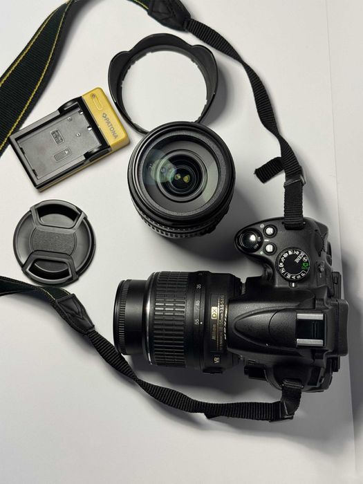 Kit Nikon D5000 (Doar 11k cadre) + Tamron 18-270mm + Nikon 18-55mm