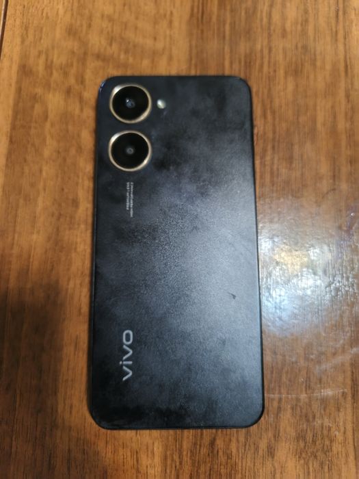 Смартфон Vivo Y03
