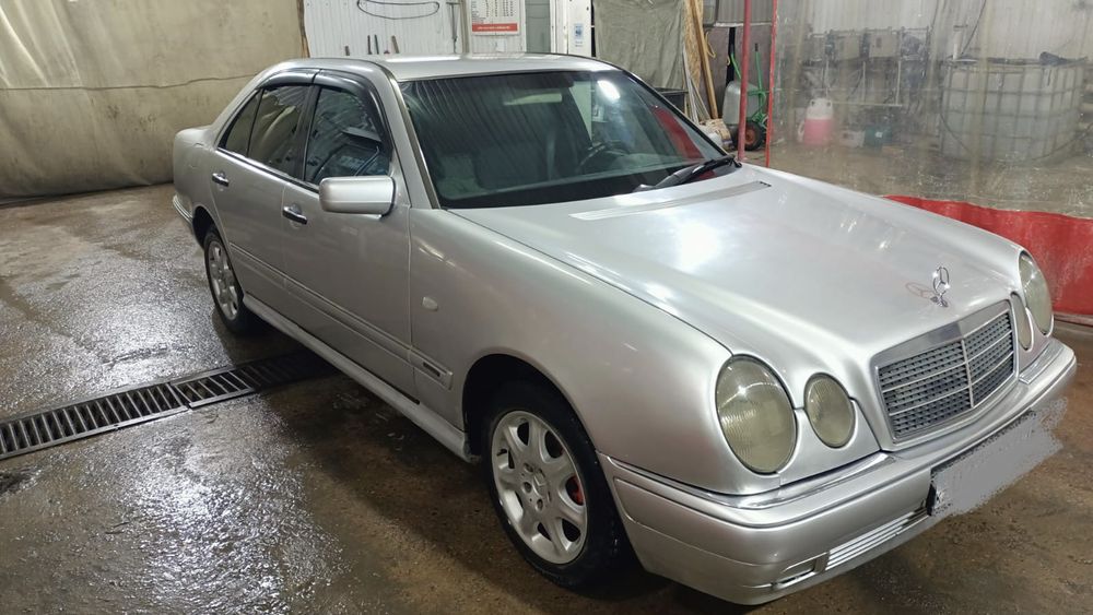 Продам Мерседес Е 210