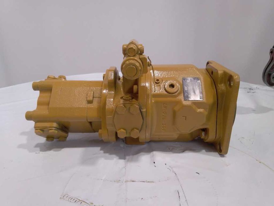 Pompa hidraulica  pentru utilaj Caterpillar - piese de schimb