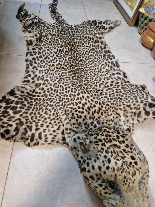Леопардова кожа килим