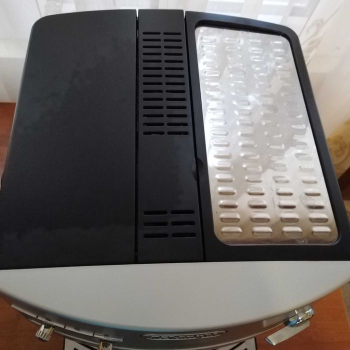 Кафеавтомат Delongi magnifika