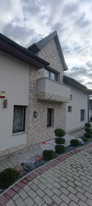 Efectuez lucrări interioare și exterioare