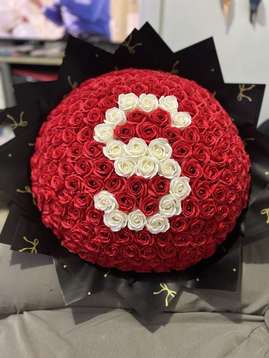 Trandafiri parfumati din sapun 101 trandafiri Valentine's day