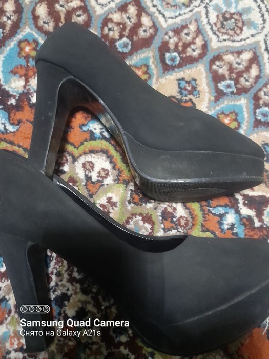 Tufli razmer 37 xolati zor 60 ming