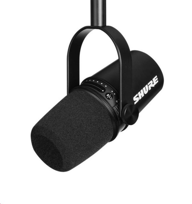 Микрофон Shure MV7-K