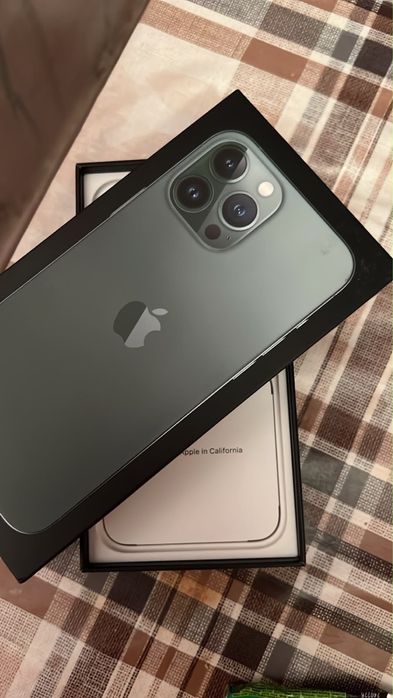 Продам айфон 13 Pro Max