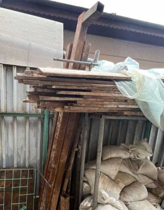 Scândură lemn construcții / cofraje - Stare bună