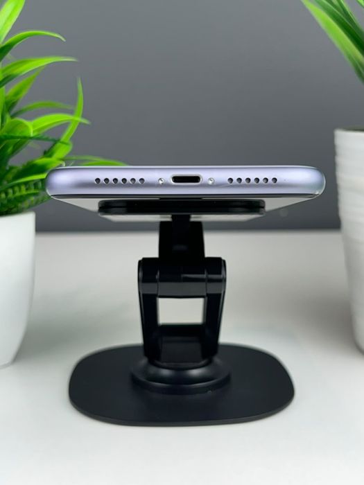 Телефон Apple iPhone 11 64GB