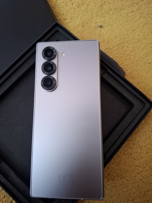 SamsungGalaxy Z Flip 6 – чисто нов, гаранция