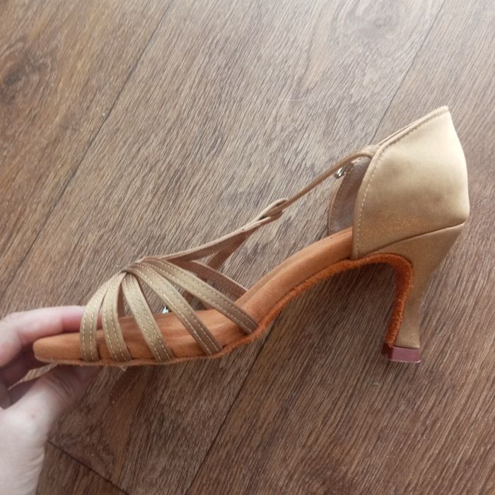 Туфли для бальных танцев