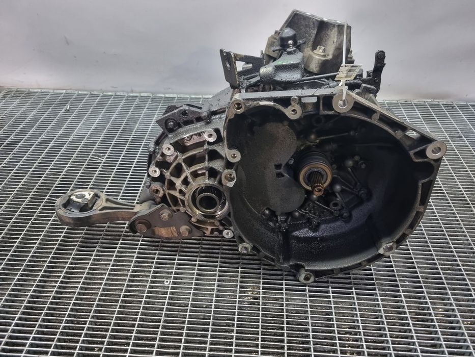 Cutie de viteze manuala Jeep Cherokee V 2.0 2013 - 2017 140CP Manuala 6 Trepte EBS EBT (1572) Diesel 4x4 NU ARE COD Garantie