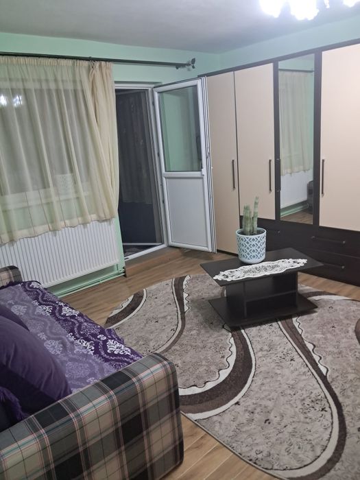 Apartament 2 camere de închiriat
