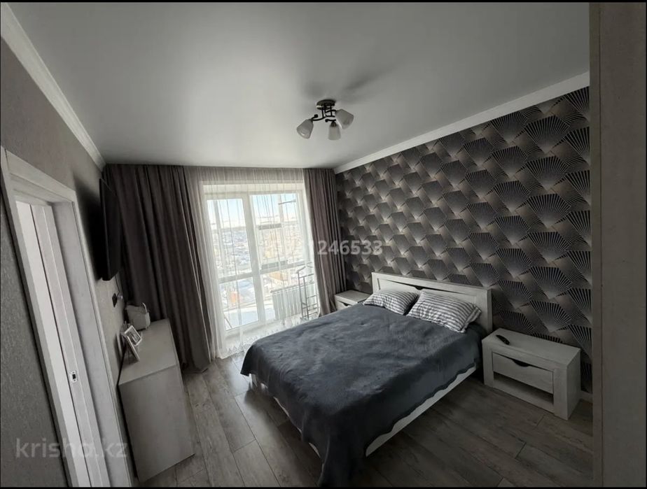 Продам спальный гарнитур