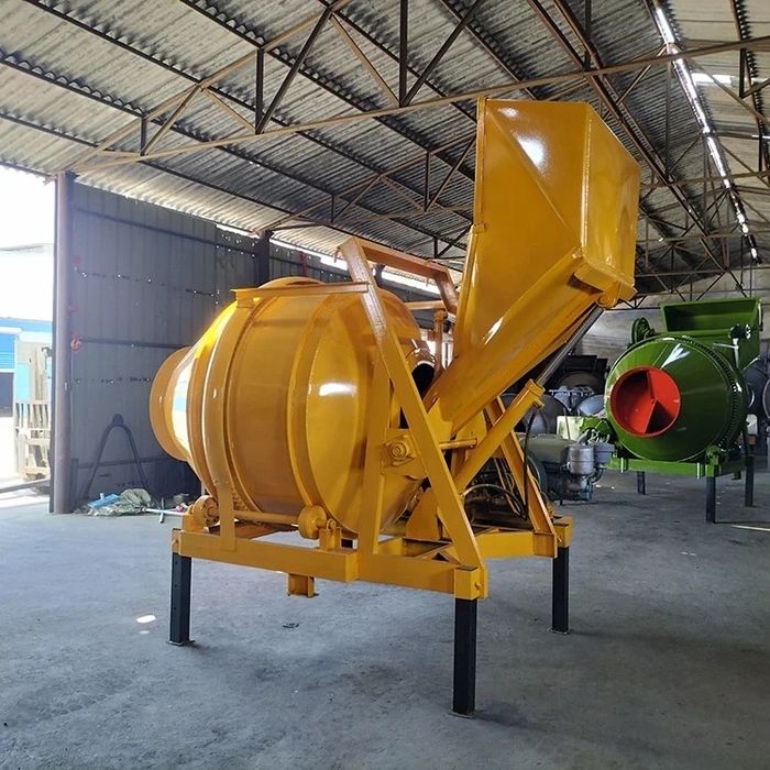 Бетономешалка,бетоносмеситель