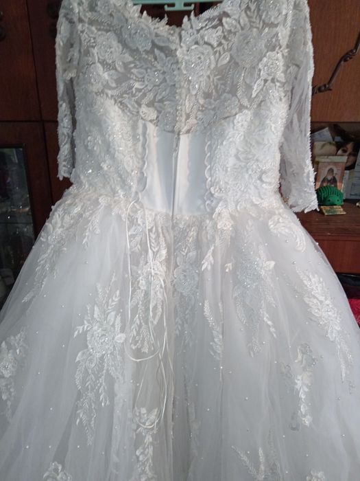 Продам свадебное платье срочно