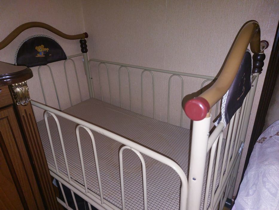 Мягкая мебель для гостиной и детской комнаты