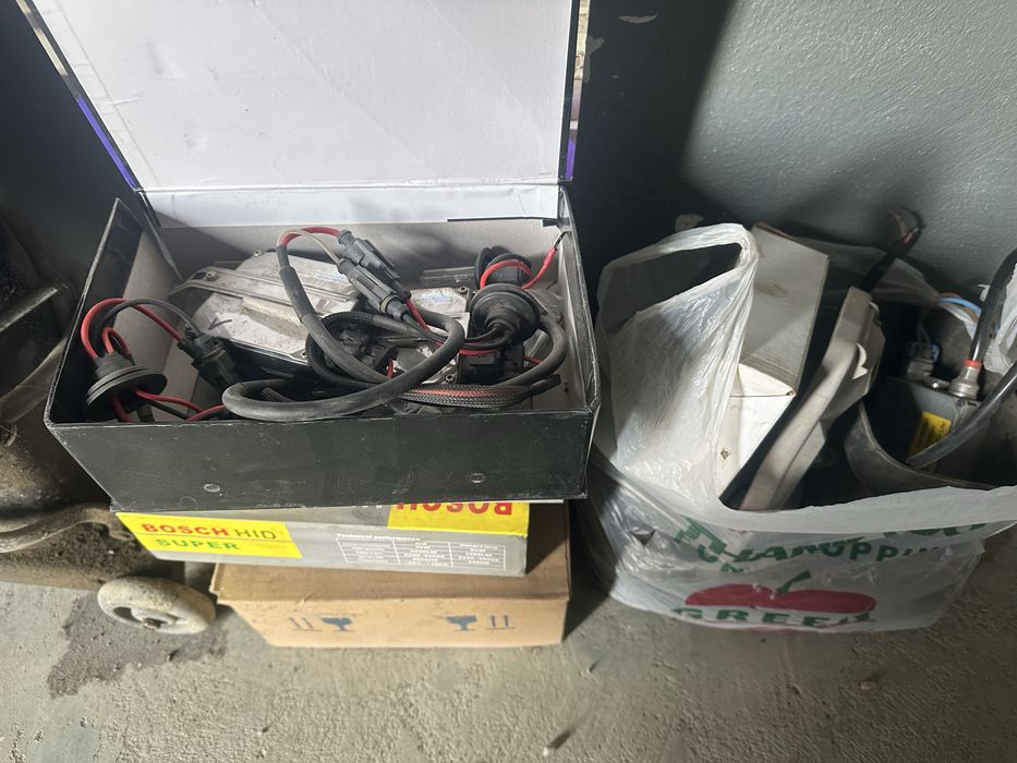 Ксеноновые лампы с блачками.