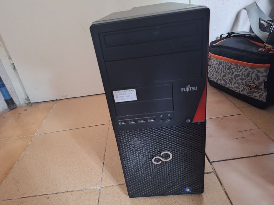 Настолен компютър