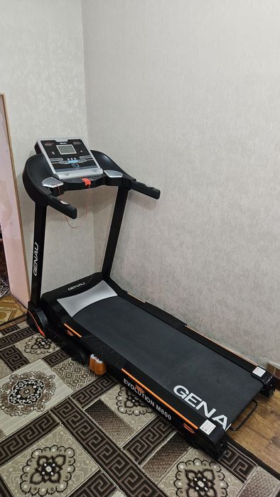 Беговая дорожка Genau Evolution M800