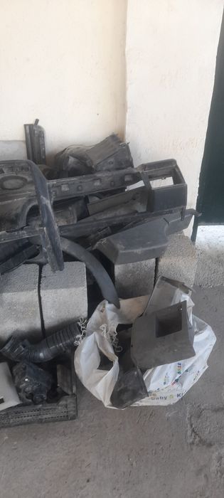 Продам запчасти для салона пассат б3.