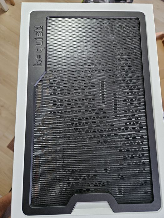 Геймърски компютър - intel i5/Rx5600XT/z390/16GB RAM