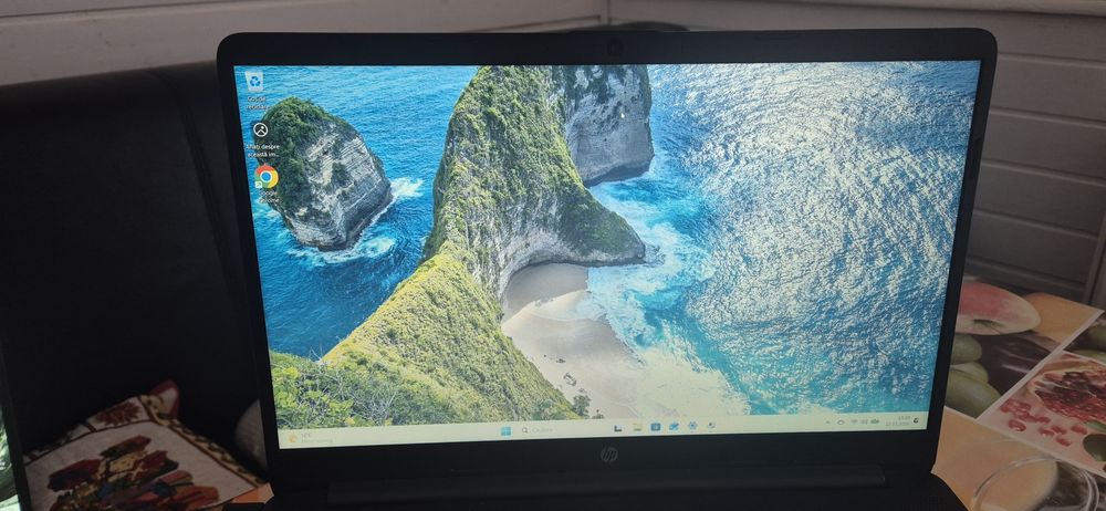 Laptop 2023 HP 15s-fq3012nq