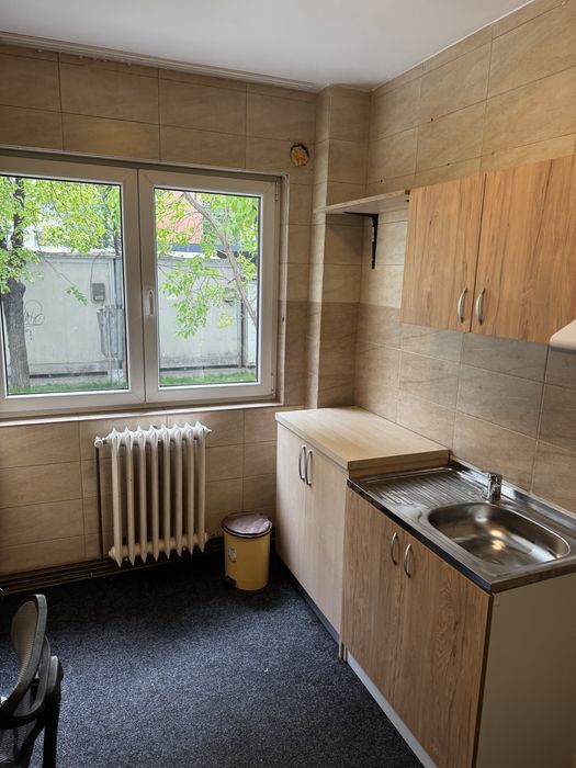 INCHIRIEZ apartament 2 camere SD in Dispecer