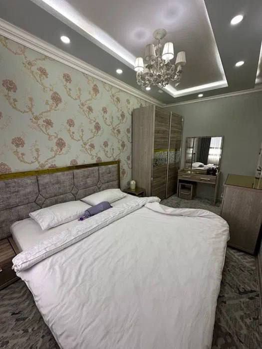 Mirobod Oybek metro yaqnida 2xonali kvartira ijaraga beriladi.