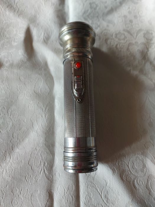 Lanternă veche Tiger