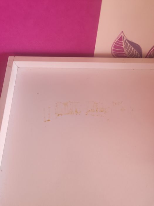 Тумбочка розовая