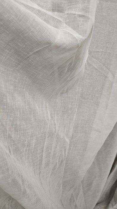 Продам тюль в спальню,  детскую