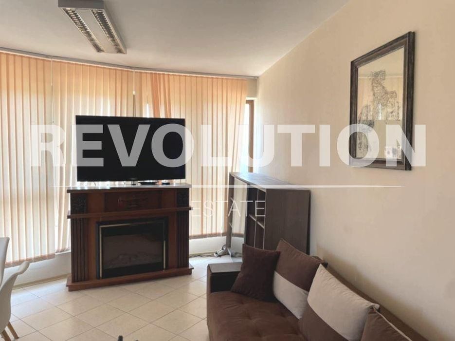 Дава се под наем Двустаен апартамент в Варна, Център - 70 кв.м за 600 € - Снимка #4