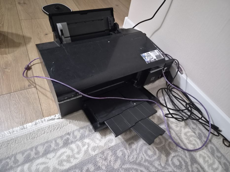 Продам принтер L 800