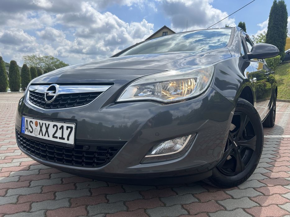 -Opel astra J Facelift-2011-1.4benzina-140cai-euro5-adusa din germania-