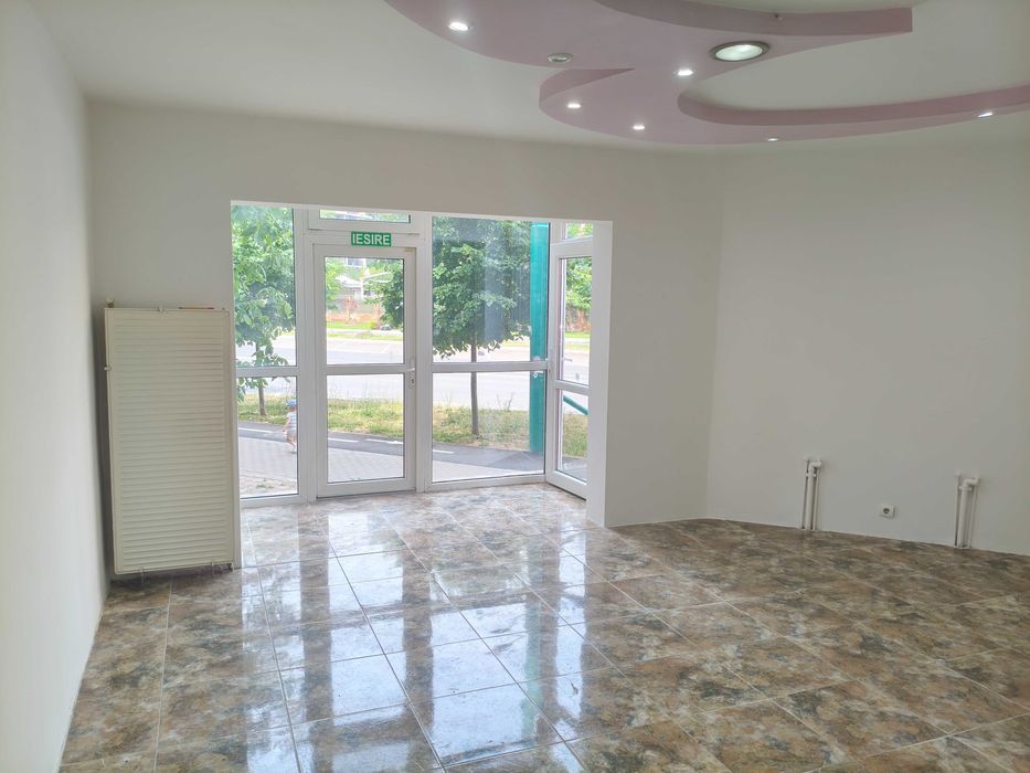 Spatiu comercial de vanzare