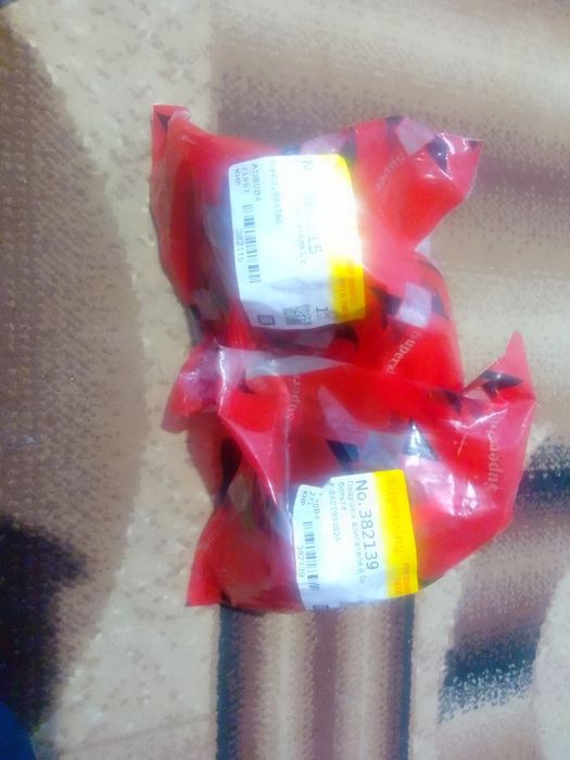 Продам подушки двигателя